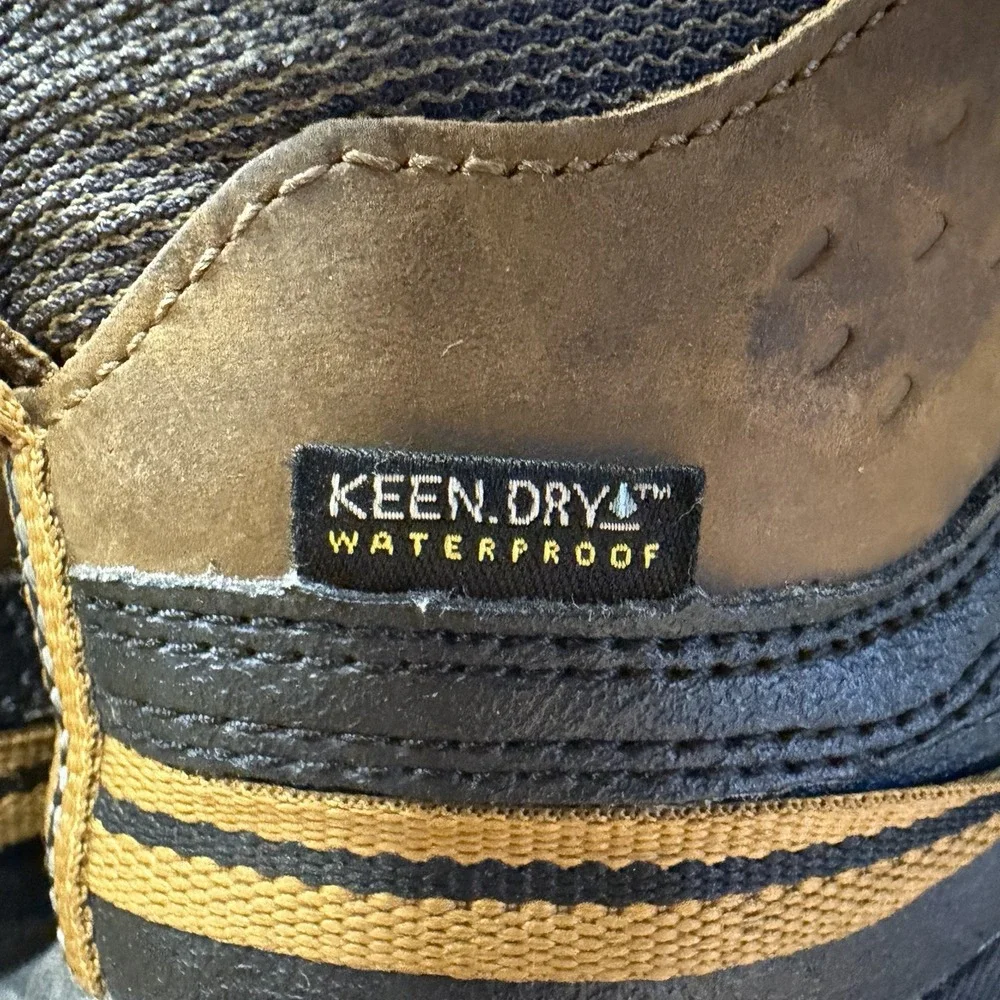 Keen Kids Boys Targhee Mid Waterproof Boots Youth Size 4 Hiking Shoes,Comfort